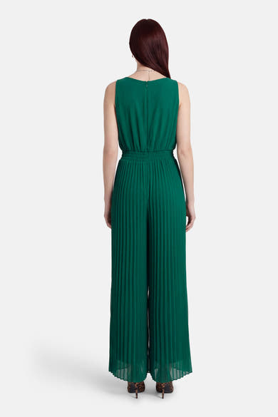 Combinaison verte de Morgan de Toi avec une taille élastiquée et un pantalon plissé.