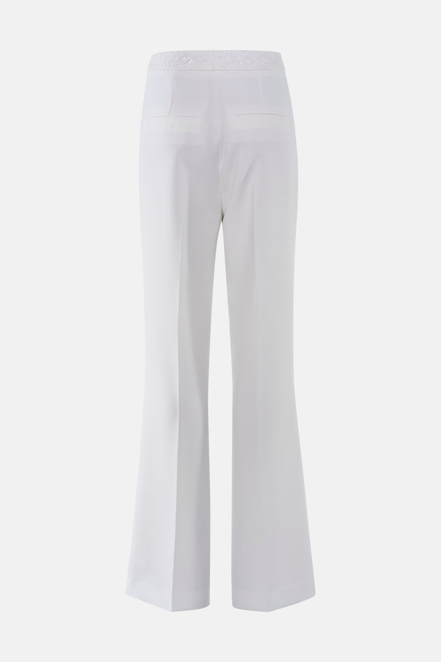 Witte pantalon van Morgan de Toi, van achteren gezien, met paspelzakken en een kanten band in de taille.