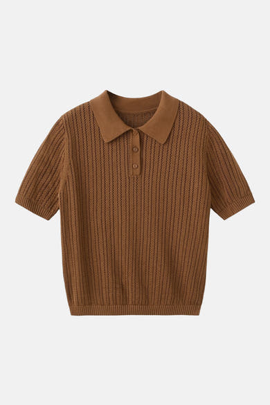 Bruin gebreid poloshirt van MANGO, met een drieknoopsluiting.