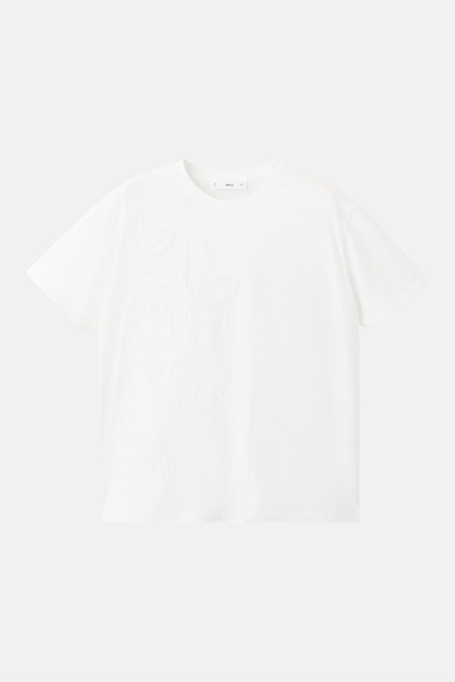 Wit T-shirt van MANGO, met subtiel toon-op-toon bloemenpatroon op de voorkant.