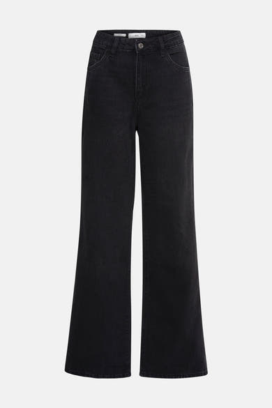 Jeans droit en denim gris foncé de MANGO, coupe ample et jambes larges.