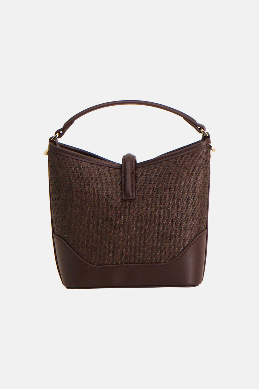 Sac à main brun de MANGO avec corps tressé et base en similicuir lisse, vue de face.