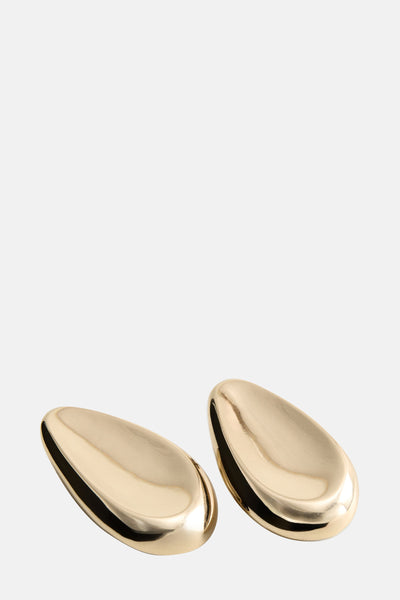 Boucles d'oreilles dorées de MANGO, forme de goutte d'eau avec une finition brillante.