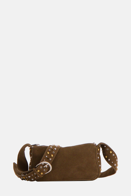 Sac à bandoulière kaki de MANGO, avec bandoulière à boucle argentée et détails de clous décoratifs.
