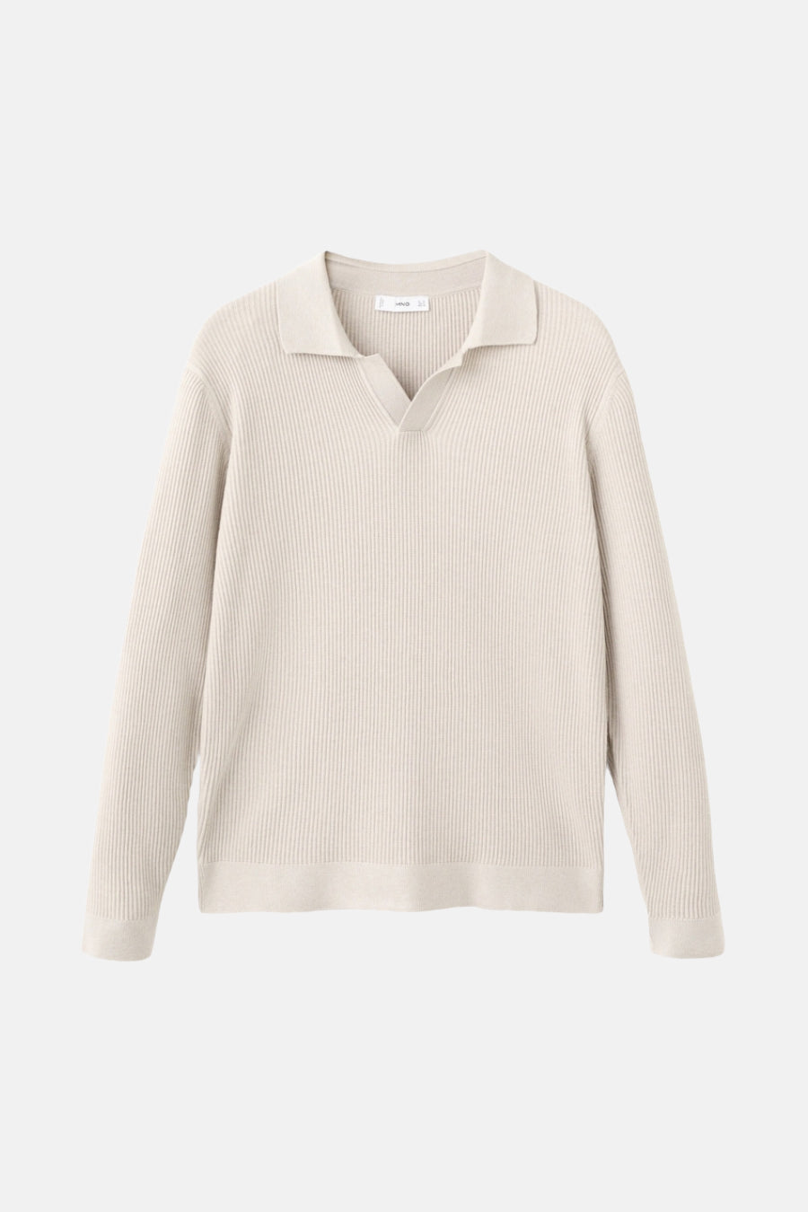 Pull à col en V beige de MANGO, en maille côtelée avec col chemise.