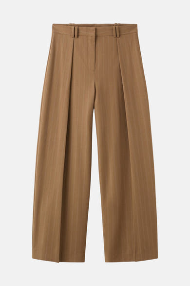Bruine gestreepte pantalon van MANGO, met gestructureerde plooien en een losse pasvorm.