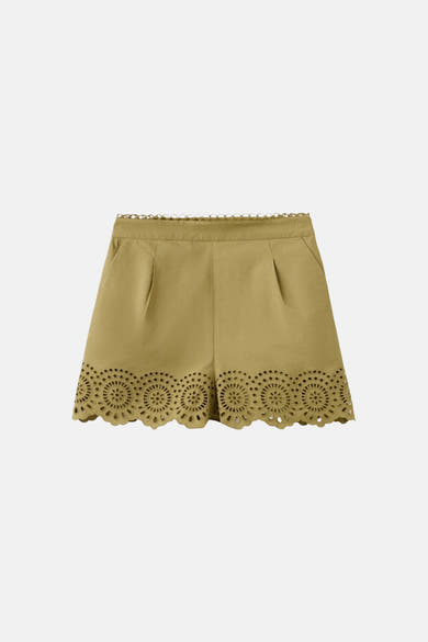 Short kaki de MANGO avec taille à bord festonné et ourlet à broderie ajourée.