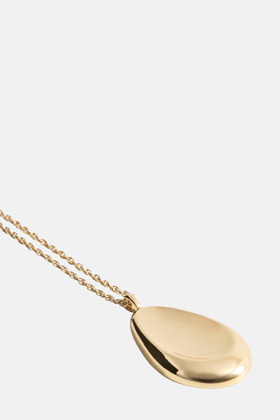 Lange gouden ketting van MANGO met glanzende ovale hanger aan delicate ketting.