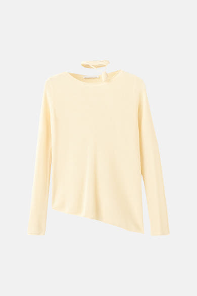 Gele gebreide trui met textuur en ronde hals van MANGO, met asymmetrische zoom en decoratief koord.