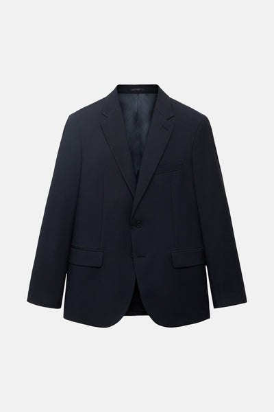 Blauwe blazer van MANGO, met borstzak en twee klepzakken.
