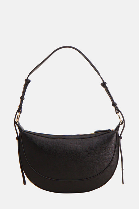 Sac à bandoulière noir de MANGO, avec une bandoulière réglable et des détails dorés.
