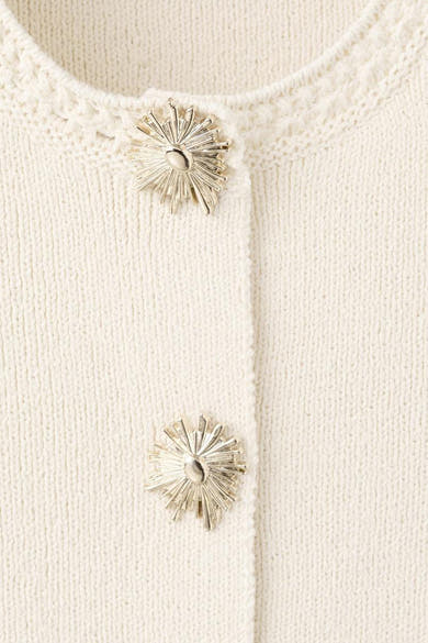Beige gilet van MANGO met decoratieve gouden knopen en kanten bies.