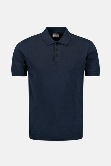 Marineblauwe polo van NO EXCESS, met een fijne gebreide textuur, van achteren gezien op een lichte achtergrond.