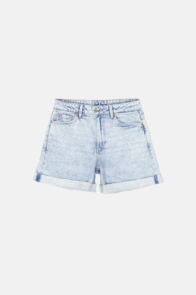 Short en denim bleu clair de GARCIA, avec ourlets roulés.