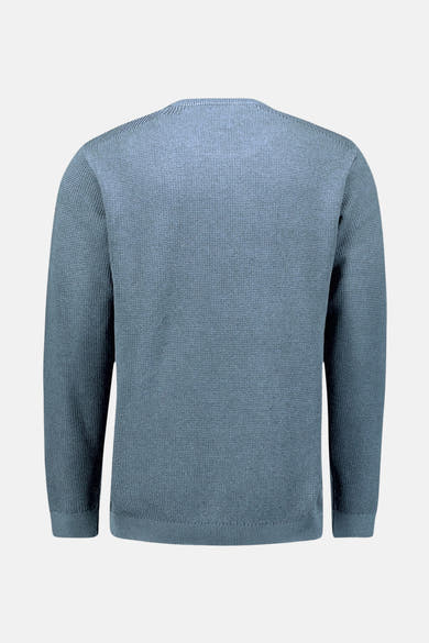 Ronde hals trui blauw van NO EXCESS, in textuur gebreid, achterzijde.