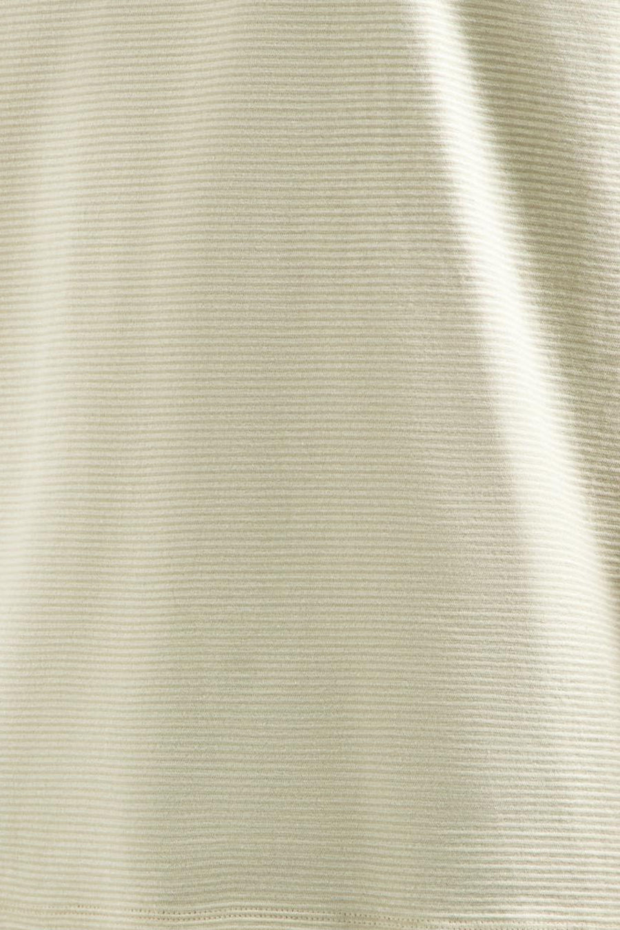 T-shirt à manches courtes beige de NO EXCESS, avec texture côtelée horizontale.