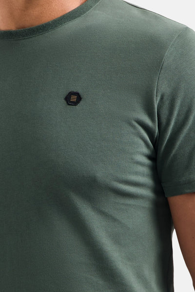 Kaki T-shirt met korte mouwen van NO EXCESS, met klein zeshoekig logo op de borst.