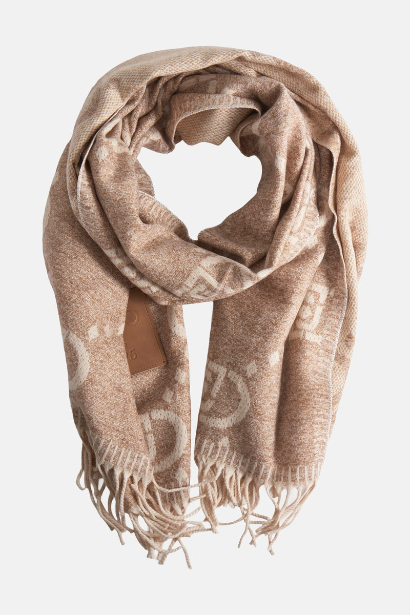 Beige sjaal met logoprint van LIU JO, met een leren label en franjes.