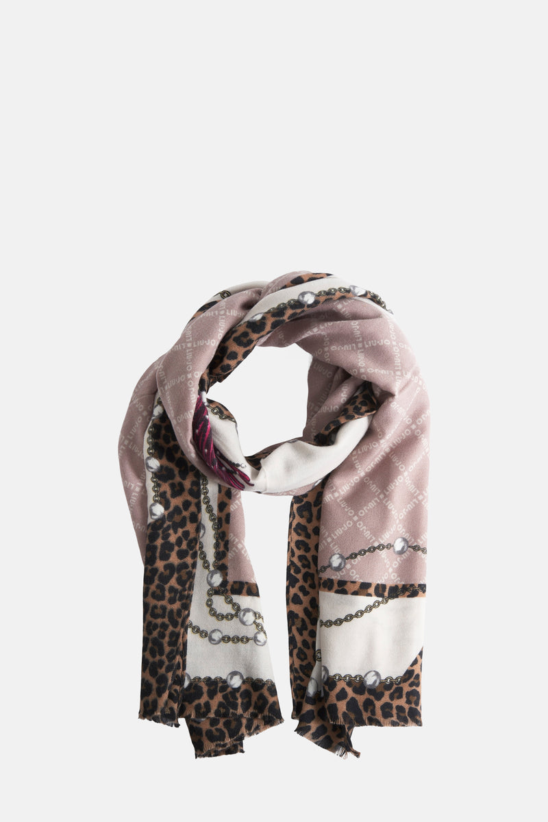 Foulard beige de LIU JO avec imprimé léopard, chaînes et motif du logo de la marque.