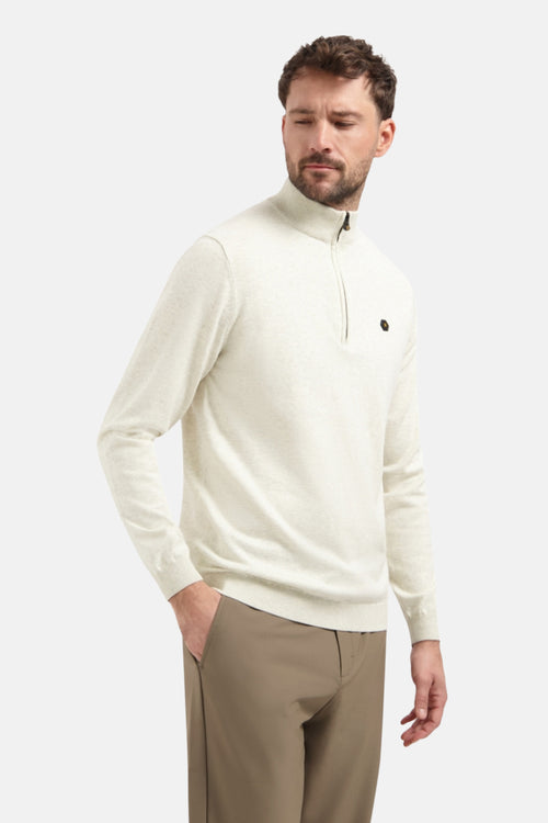 Beige coltrui van NO EXCESS, met ritssluiting tot halverwege en discreet logo op de borst.