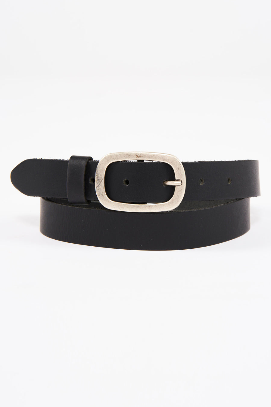 Ceinture noire en cuir de Legend, avec une boucle ovale argentée.