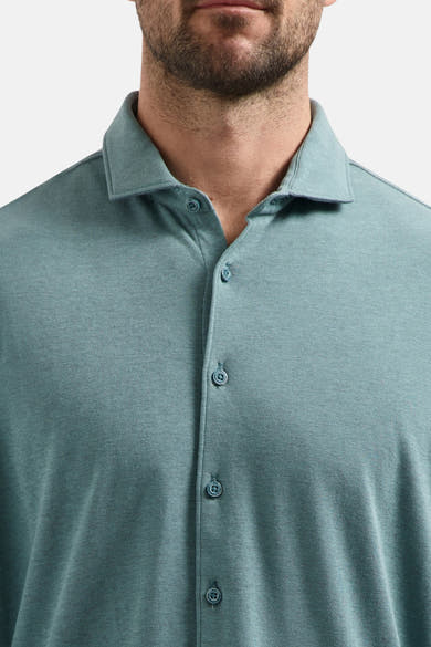 Chemise à manches longues bleue de NO EXCESS, avec fermeture boutonnée et col classique.