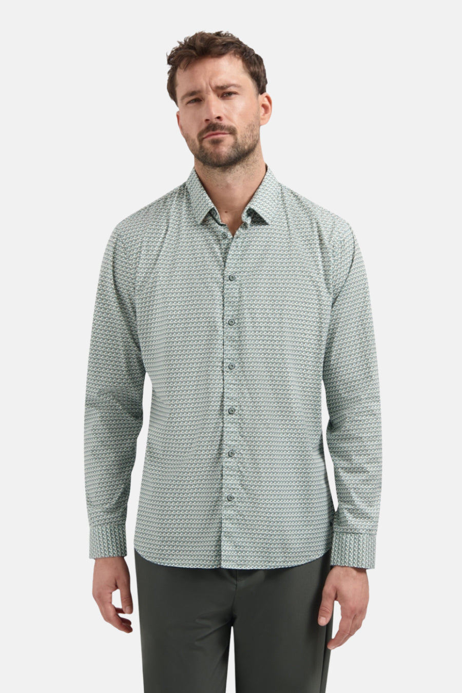Chemise à manches longues multicolore de NO EXCESS, avec un motif géométrique subtil et coupe classique.