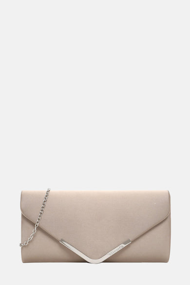 Taupe schoudertas van Tamaris met een fijne zilveren ketting.