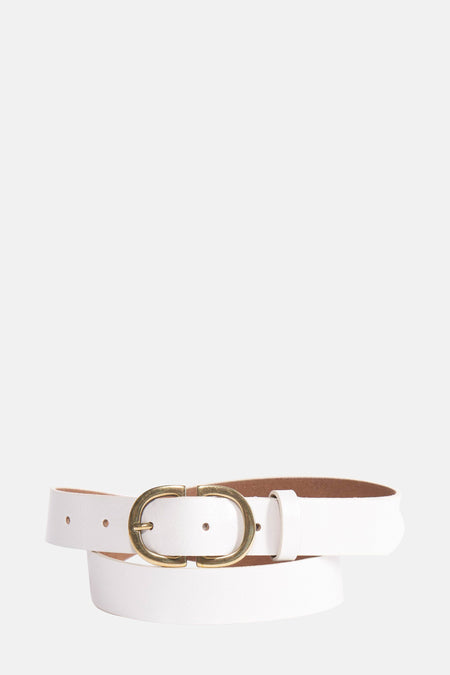 Witte leren riem van Legend, met gouden gesp en perforaties.