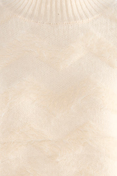 Beige coltrui van Terra di Siena, in zachte breinaald met visgraatpatroon.