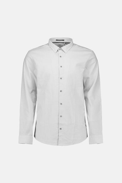 Chemise blanche à manches longues de No Excess, avec une texture subtile et une coupe classique.