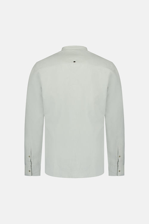 Chemise verte à manches longues de NO EXCESS, vue de dos avec patte de boutonnage aux poignets.