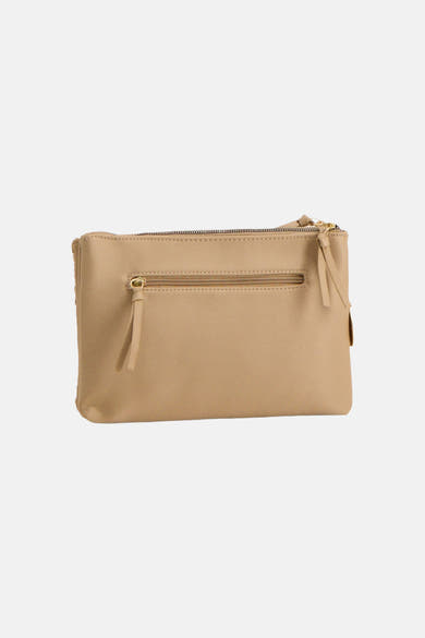 Sac à main pochette beige de TAMARIS avec fermeture éclair et pochette avant zippée.