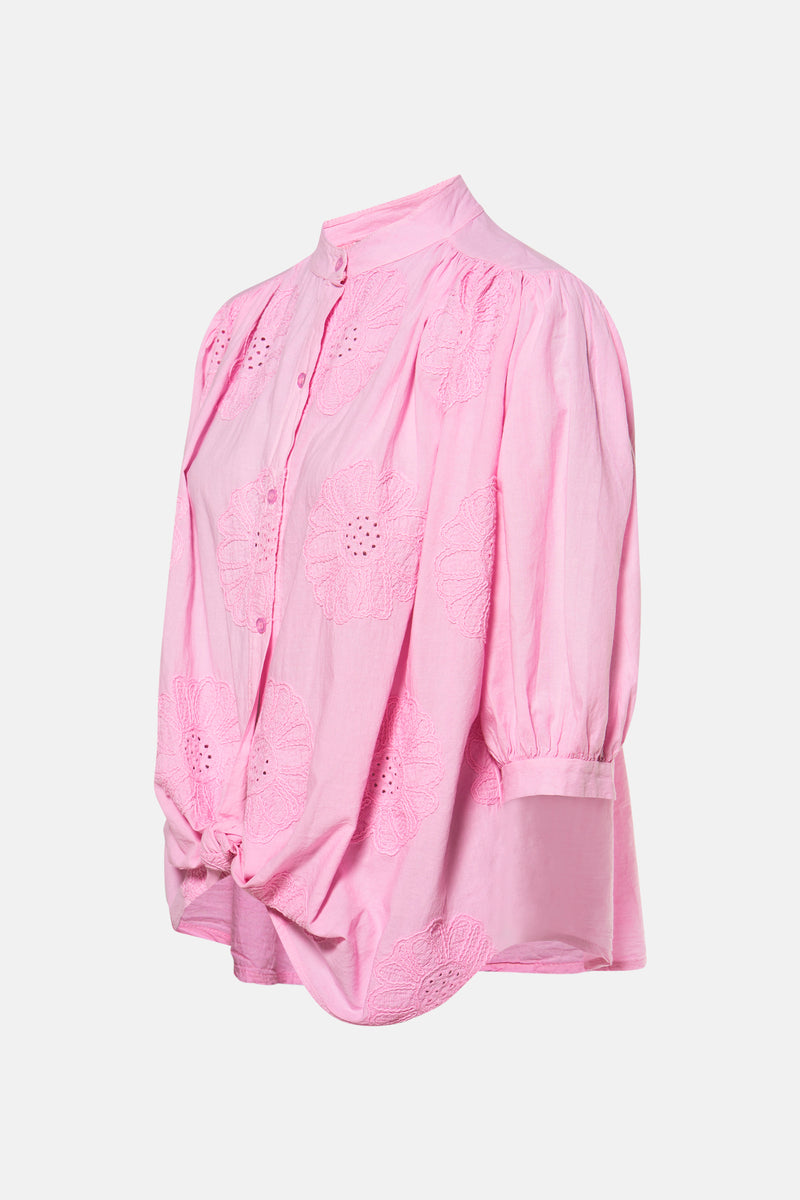 Roze blouse met lange mouwen van Terra di Siena, met bloemenborduursel en strikdetail.