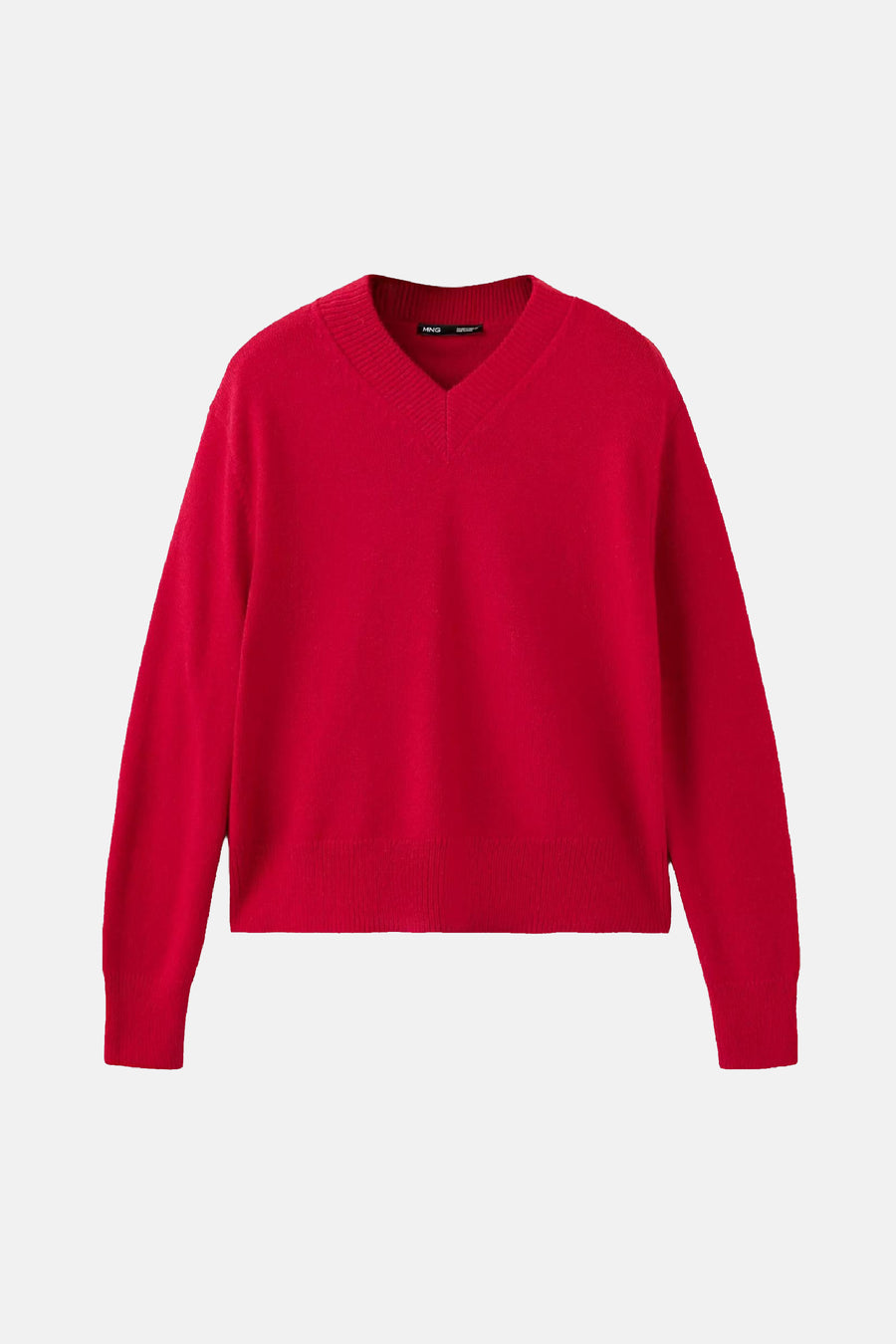 Pull col V rouge de MANGO, tricot uni, vue de face, coupe ample, bordures côtelées