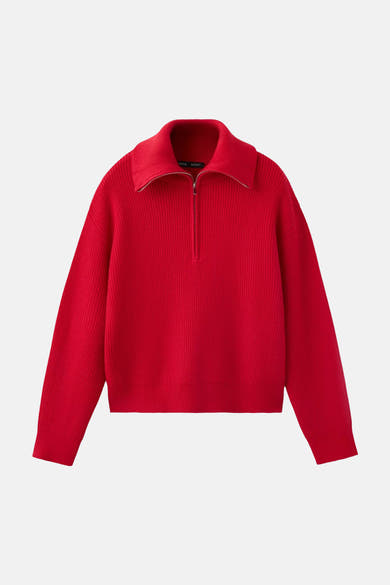 Pull col montant rouge à texture côtelée par MANGO, fermeture éclair argentée, vue de face