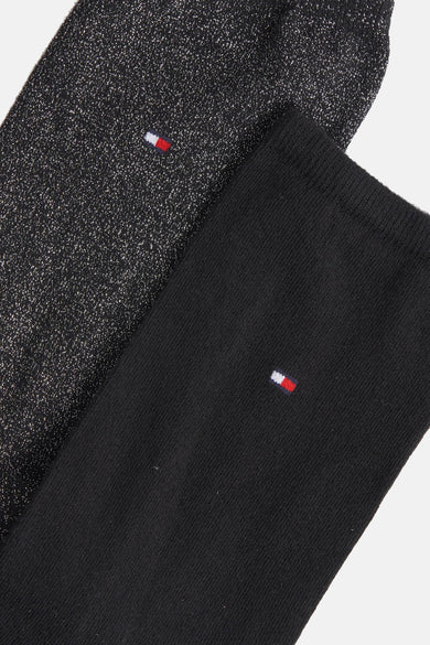 Chaussettes noires par TOMMY JEANS, une avec des paillettes brillantes et logo discret.