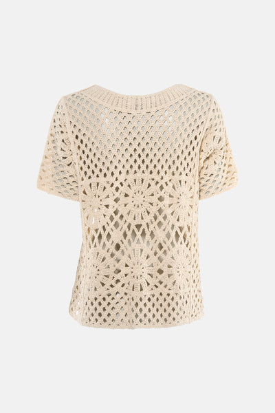 Beige trui met korte mouwen van Terra di Siena, in een opengebreide stof met bloemenpatroon.