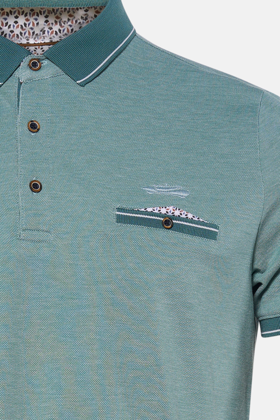 Groen T-shirt met korte mouwen van DELAHAYE, met borstzak en binnendesign in de kraag.