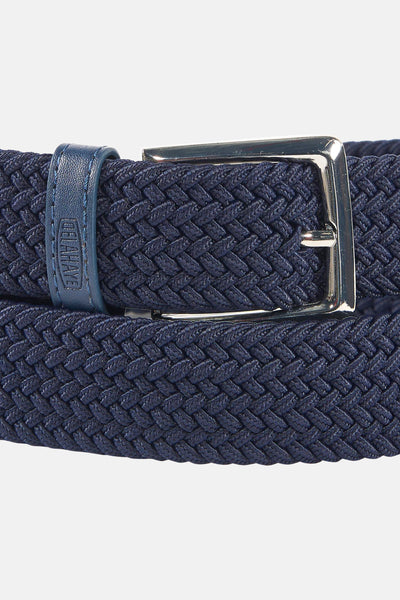 Ceinture bleue tressée de DELAHAYE, avec boucle argentée et empiècement en cuir lisse ton sur ton.