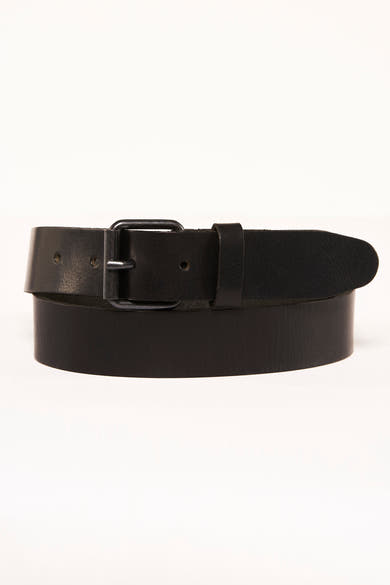 Ceinture noire de Petrol Industries, boucle en métal sombre et passant ton sur ton.