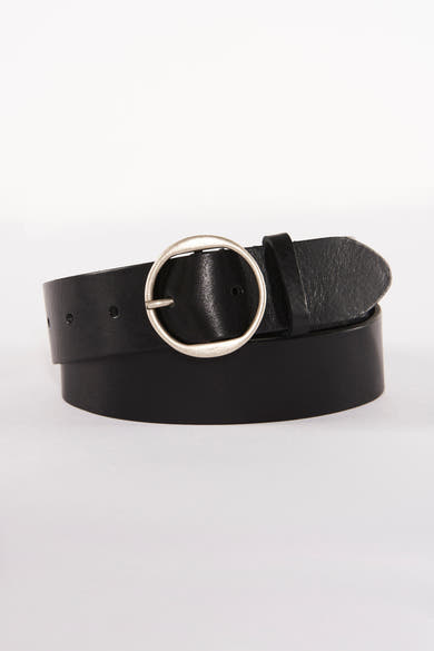 Ceinture noire de Legend, avec boucle ronde argentée.