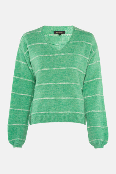 Groene V-hals trui van More & More met horizontale strepen en lange pofmouwen.