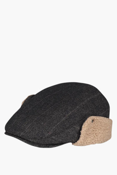 Bruine BARTS pet met beige imitatiebont oorflappen.