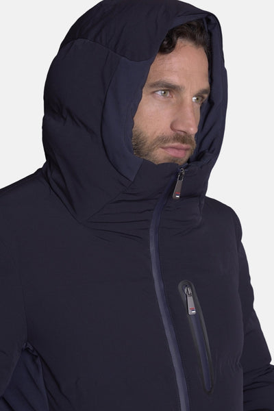 Veste courte bleu marine de DELAHAYE avec capuche, fermeture éclair et poche zippée.