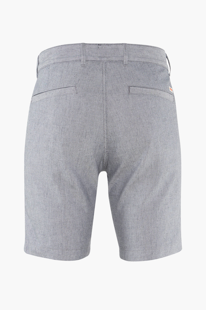 Bermuda gris chiné BOSS ORANGE, vue de dos avec poches passepoilées et texture à motif subtil.