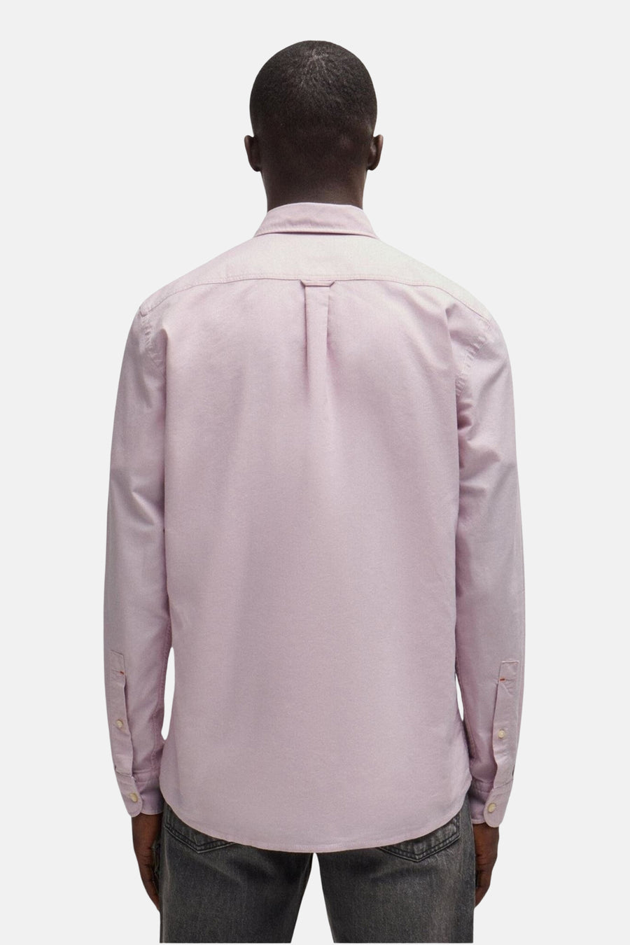 Chemise à manches longues rose par BOSS ORANGE, avec pli creux au dos et ourlet arrondi.
