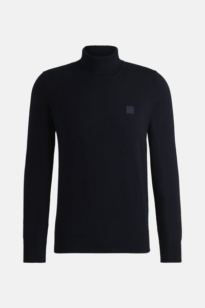 Pull à col roulé bleu de BOSS ORANGE, avec un patch logo discret sur la poitrine.