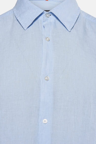 Chemise bleue en lin de BOSS ORANGE, avec une texture légère et une patte de boutonnage.