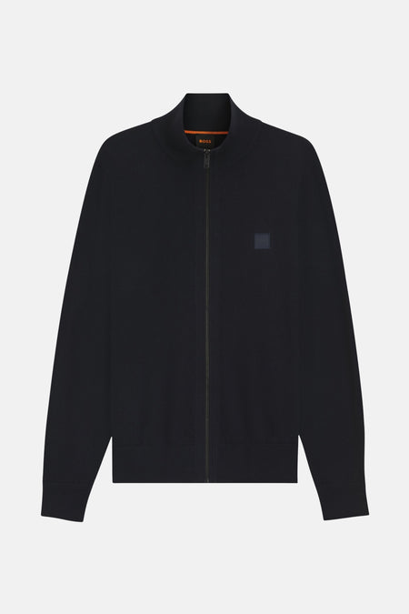 Marineblauwe BOSS ORANGE-jas met rits en discreet logo op de borst.